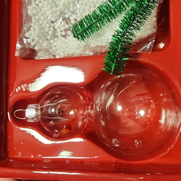 Glass Snowman Ornament Kit, New with Bonus gift - Picture 4 of 13